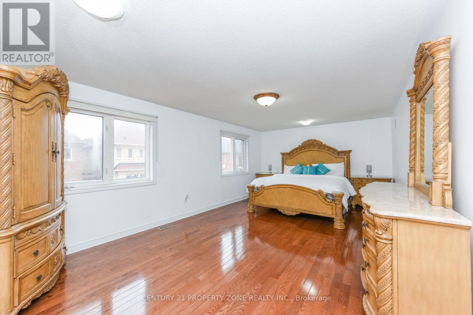 24 Jacksonville Drive, Brampton, Ontario  L6P 2Z3 - Photo 11 - W12948218