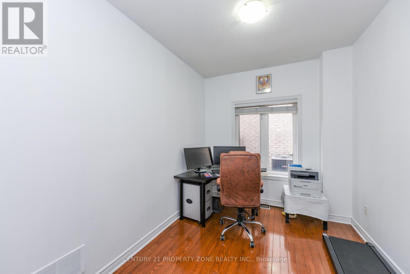 24 Jacksonville Drive, Brampton, Ontario  L6P 2Z3 - Photo 8 - W12948218