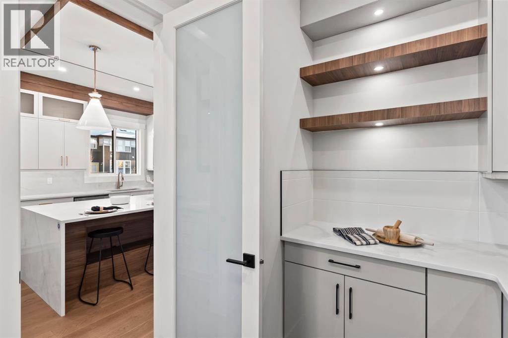 102 South Shore Road, Chestermere, Alberta  T1X 3G2 - Photo 15 - A2294099