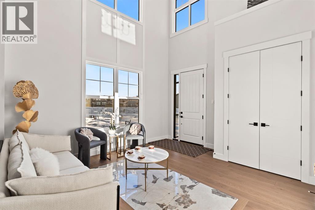 91 South Shore Road, Chestermere, Alberta  T1X 2S2 - Photo 2 - A2294110