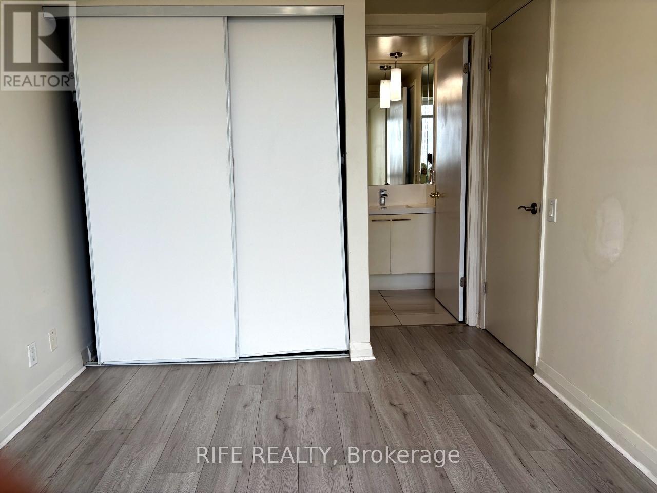 1809 - 5 Valhalla Inn Road, Toronto, Ontario  M9B 0B1 - Photo 10 - W12937876