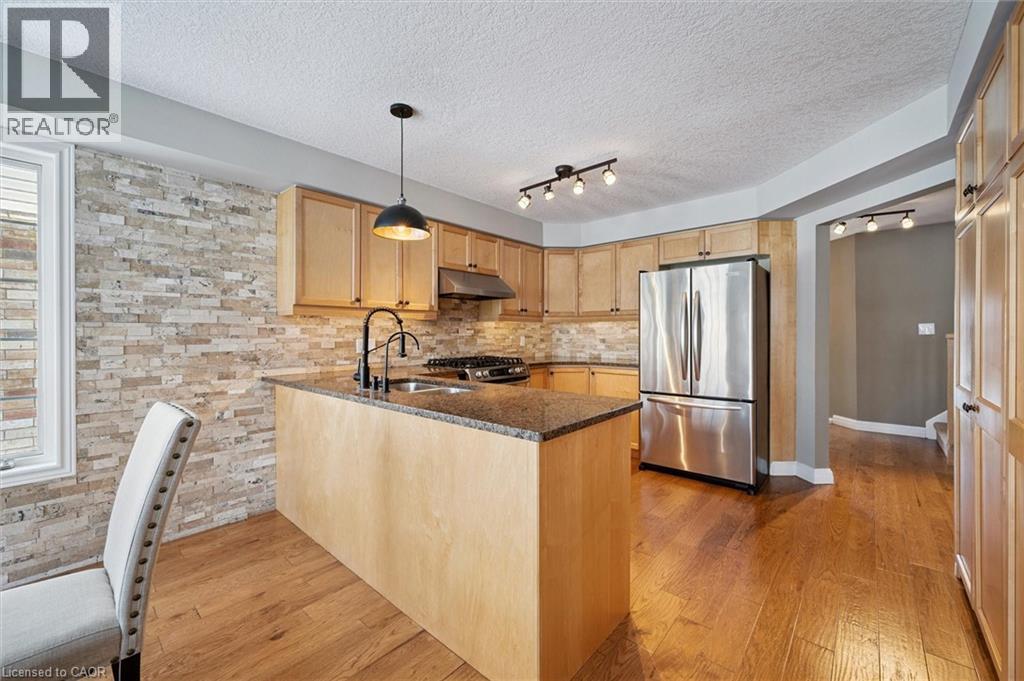 530 Little Dover Crescent, Waterloo, Ontario  N2K 4E4 - Photo 8 - 40805530