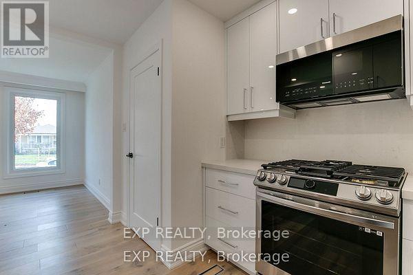 Main - 16 Stephenfrank Road, Toronto, Ontario  M1P 3W3 - Photo 12 - E12956468