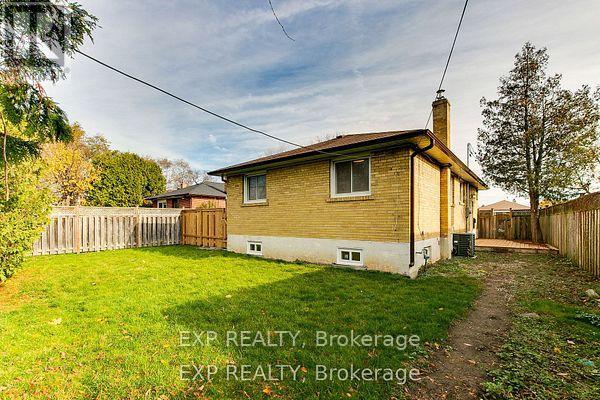 Main - 16 Stephenfrank Road, Toronto, Ontario  M1P 3W3 - Photo 26 - E12956468