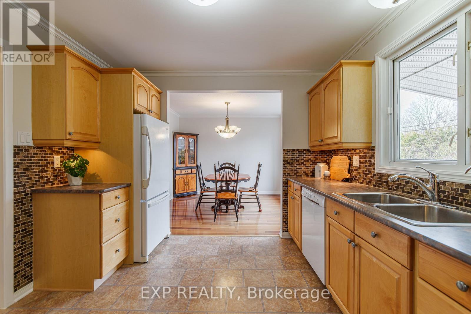 1381 Pebble Road, Ottawa, Ontario  K1V 7R7 - Photo 12 - X12956444