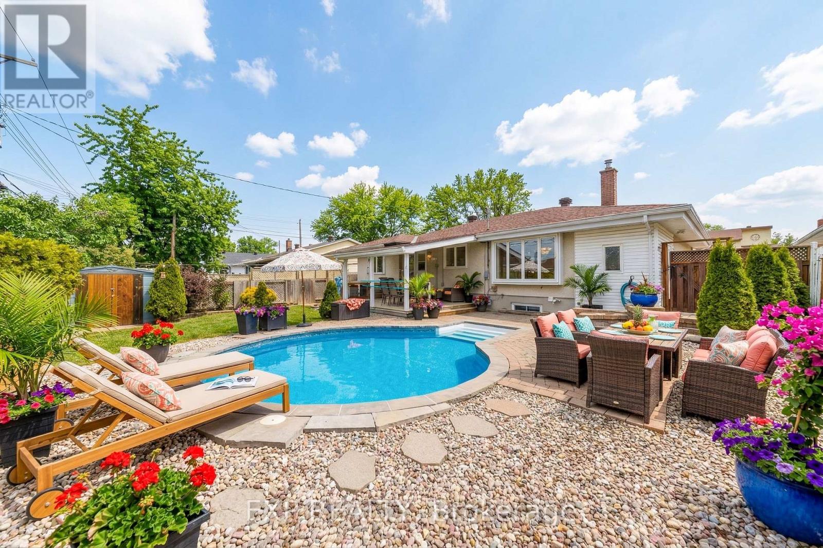 1381 Pebble Road, Ottawa, Ontario  K1V 7R7 - Photo 39 - X12956444