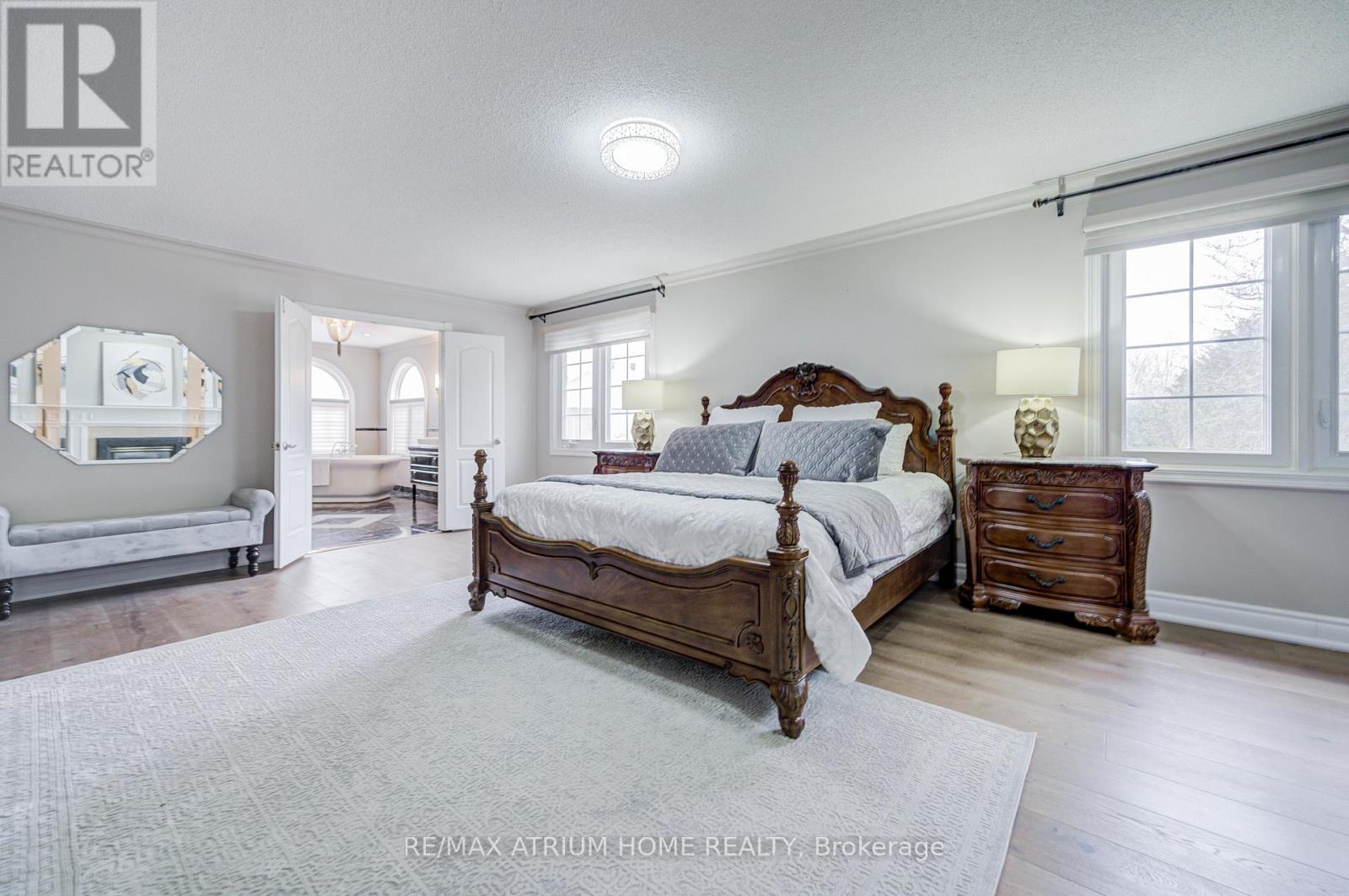 70 Strathearn Avenue, Richmond Hill, Ontario  L4B 2J5 - Photo 23 - N12956474