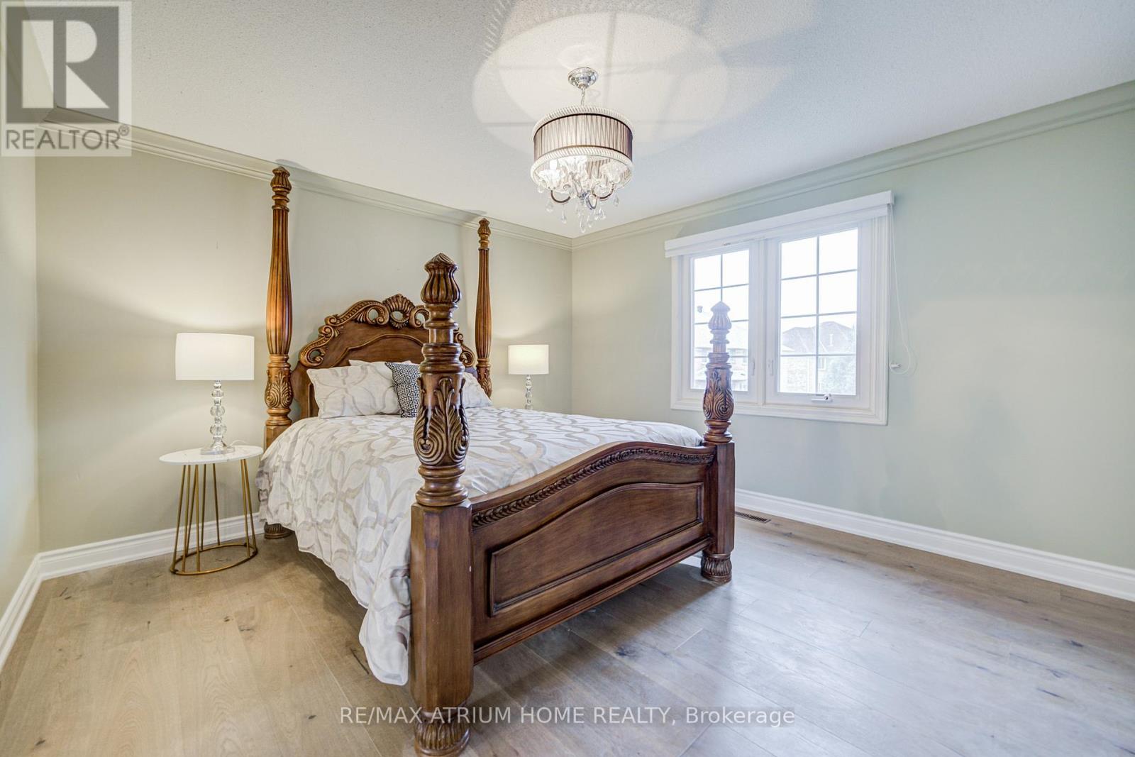 70 Strathearn Avenue, Richmond Hill, Ontario  L4B 2J5 - Photo 33 - N12956474