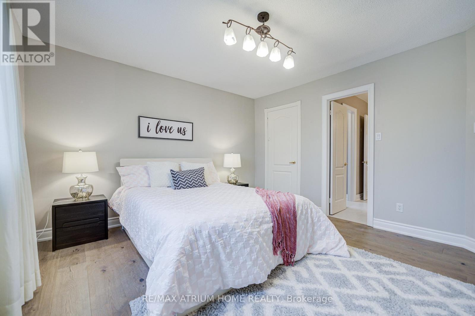 70 Strathearn Avenue, Richmond Hill, Ontario  L4B 2J5 - Photo 37 - N12956474