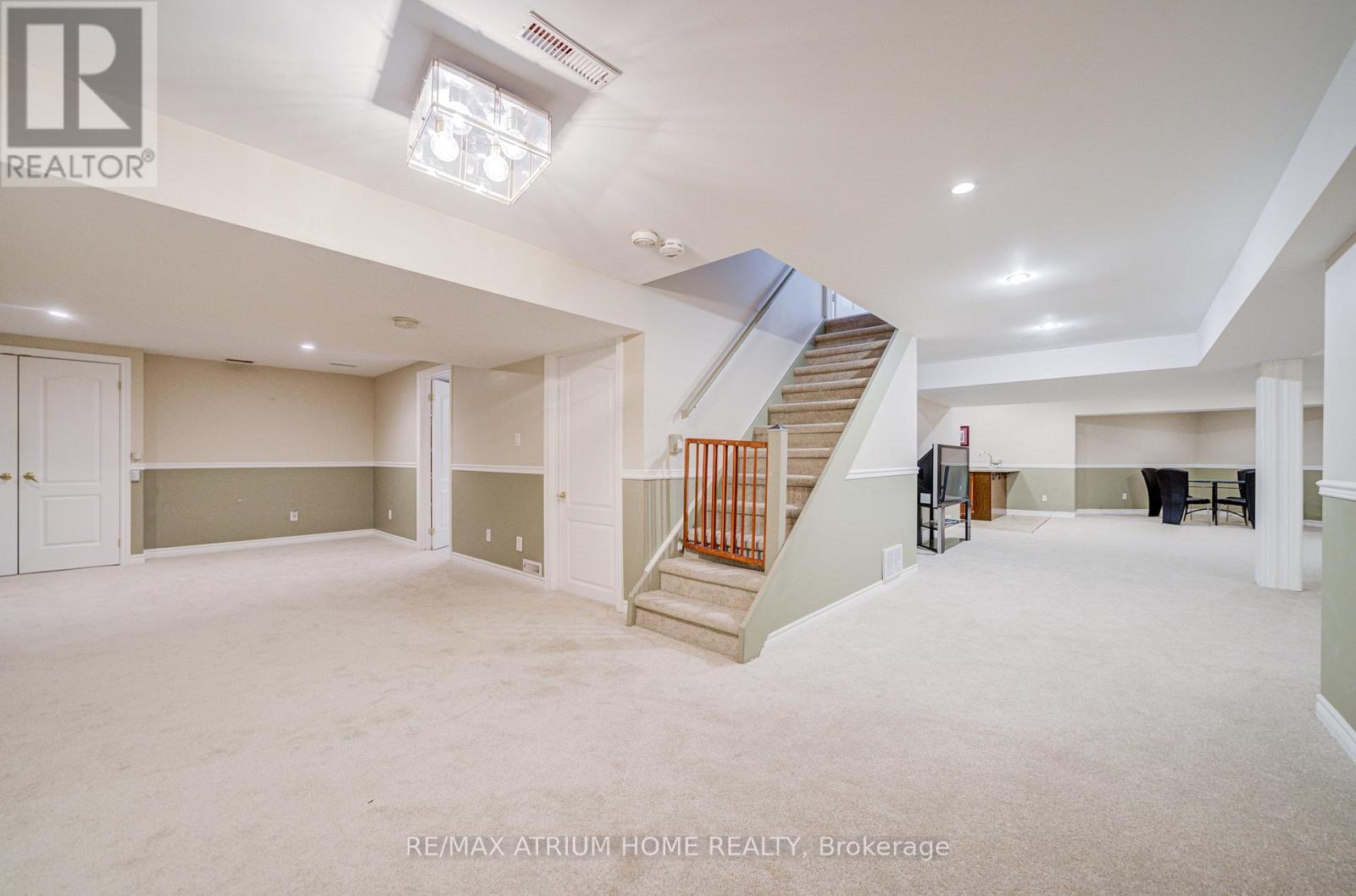 70 Strathearn Avenue, Richmond Hill, Ontario  L4B 2J5 - Photo 38 - N12956474