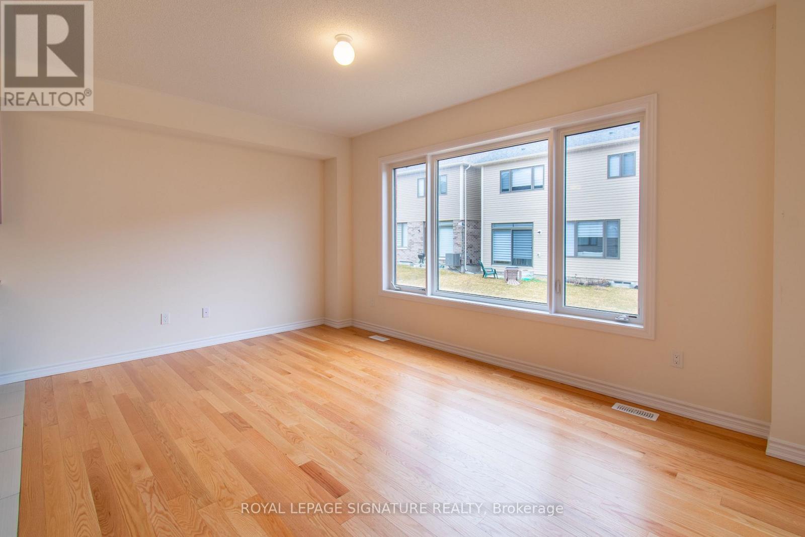 22 Prudhoe Terrace, Barrie, Ontario  L9S 2Z8 - Photo 16 - S12956448