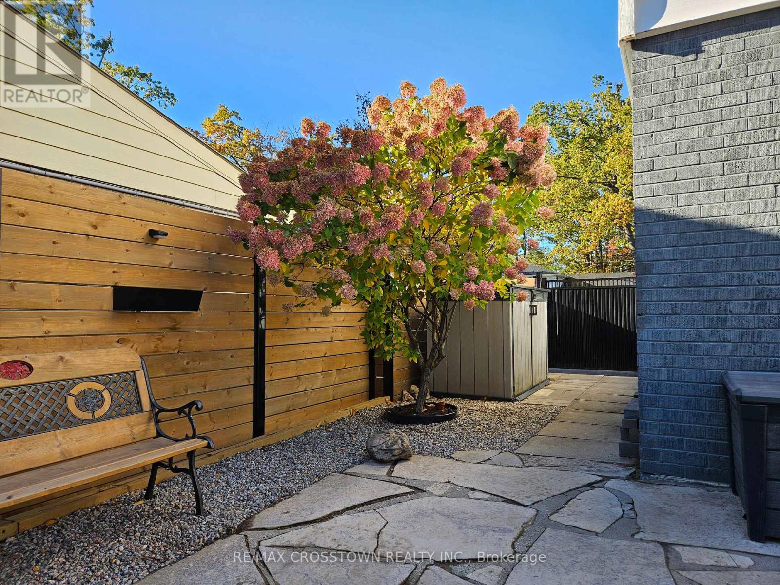 11 Castle Drive, Barrie, Ontario  L4N 1P7 - Photo 34 - S12956460