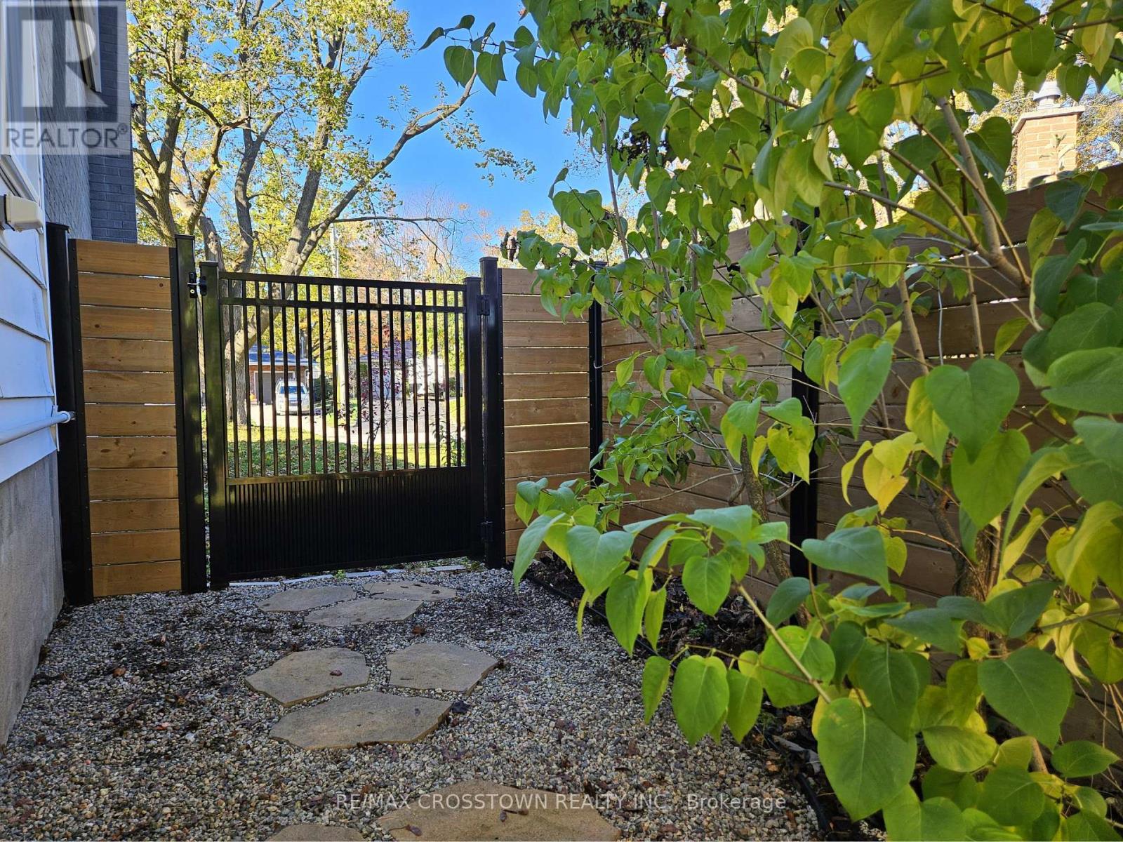 11 Castle Drive, Barrie, Ontario  L4N 1P7 - Photo 41 - S12956460