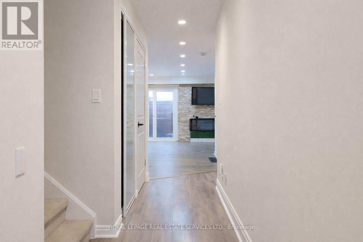 43 - 6449 Glen Erin Drive, Mississauga, Ontario  L5N 2T2 - Photo 8 - W12937780