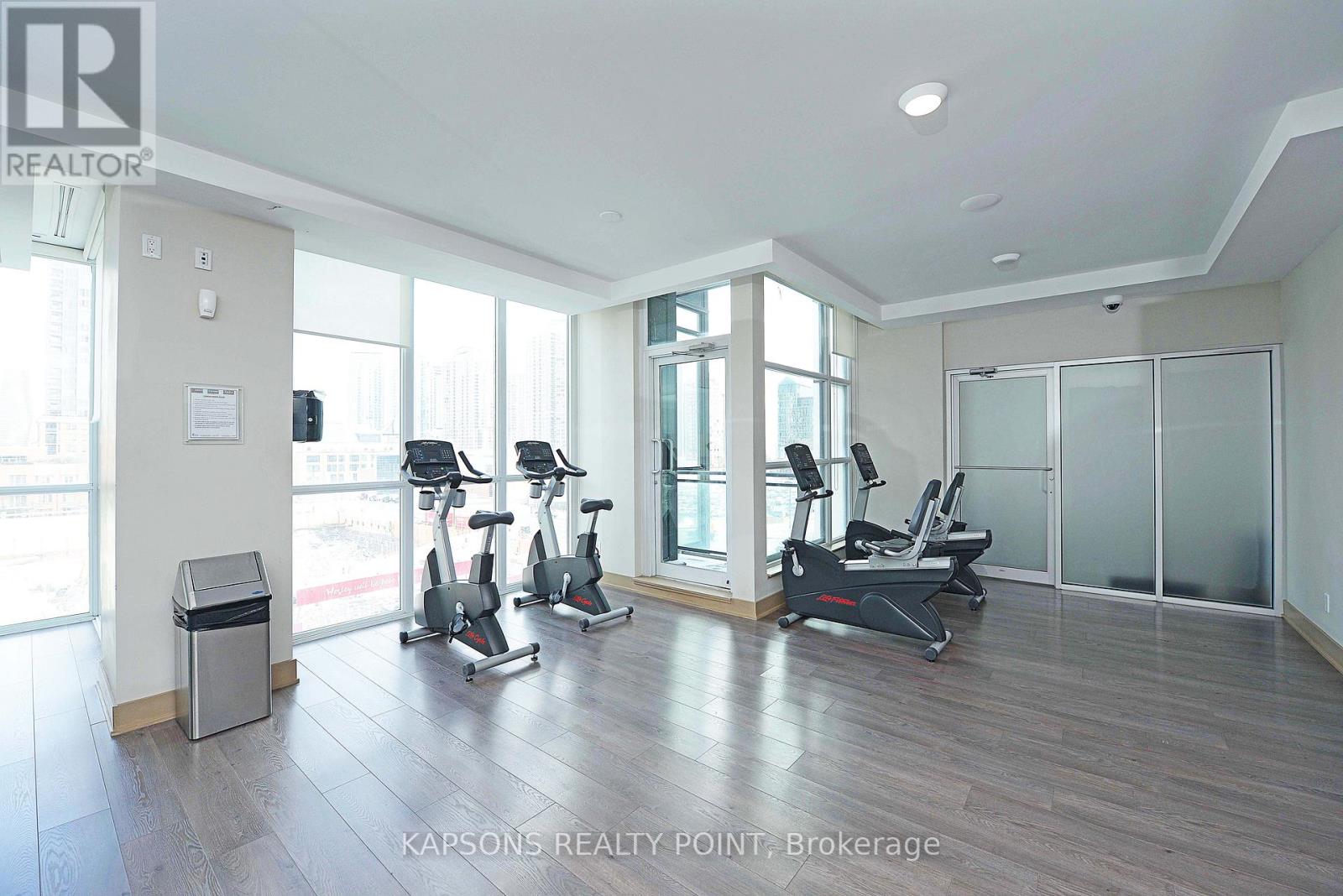 2204 - 4070 Confederation Parkway, Mississauga, Ontario  L5B 0E9 - Photo 28 - W12956442