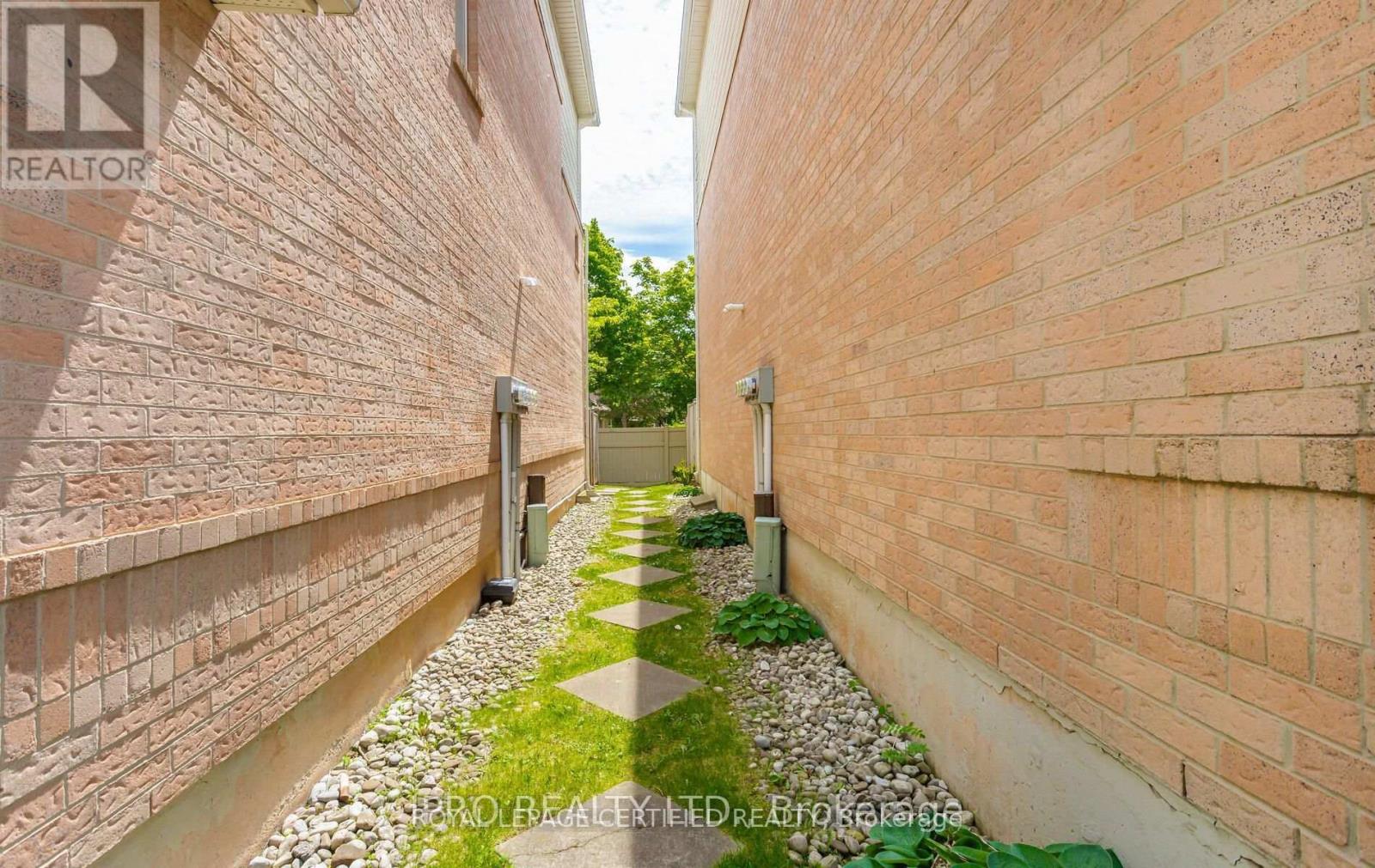 49 - 2531 Northampton Boulevard, Burlington, Ontario  L7M 4H5 - Photo 9 - W12956454