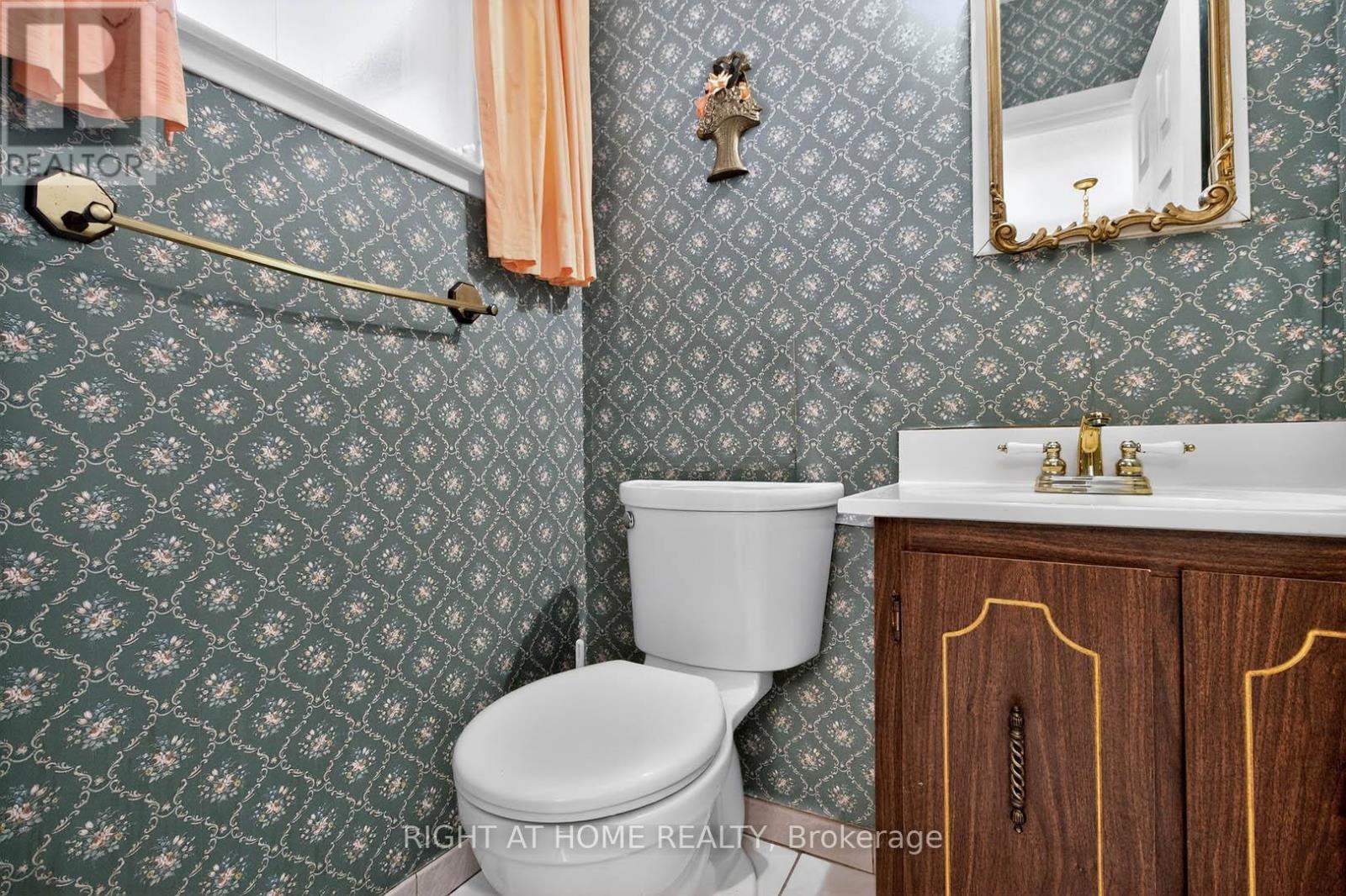 3626 Fieldgate Drive, Mississauga, Ontario  L4X 2J7 - Photo 17 - W12956456