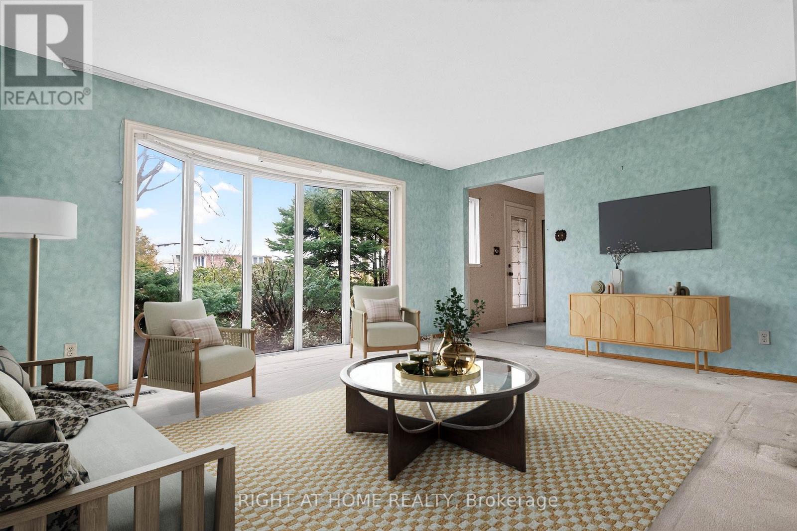 3626 Fieldgate Drive, Mississauga, Ontario  L4X 2J7 - Photo 4 - W12956456