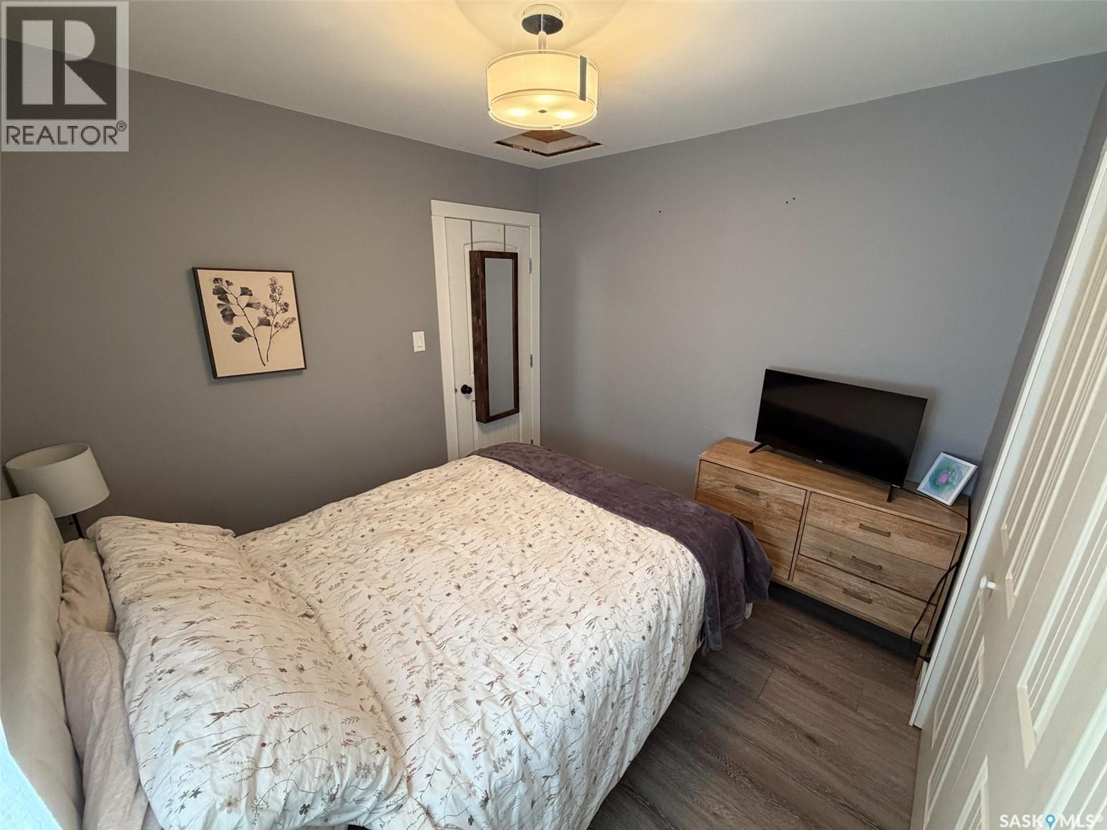 442 Front Street W, Eastend, Saskatchewan  S0N 0T0 - Photo 16 - SK032064