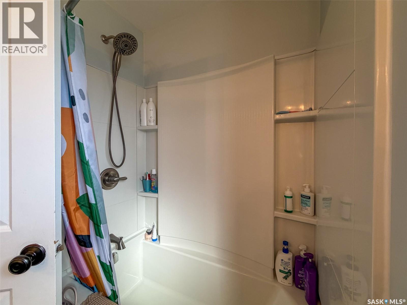 442 Front Street W, Eastend, Saskatchewan  S0N 0T0 - Photo 19 - SK032064