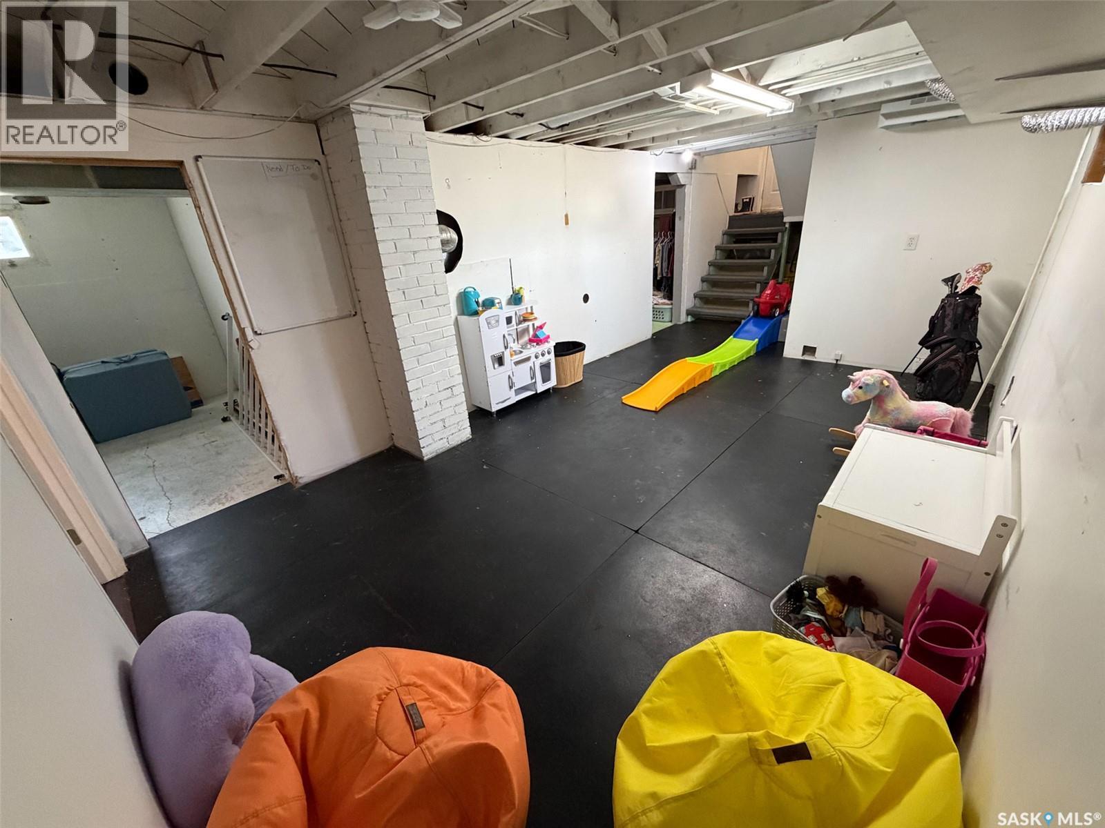 442 Front Street W, Eastend, Saskatchewan  S0N 0T0 - Photo 23 - SK032064