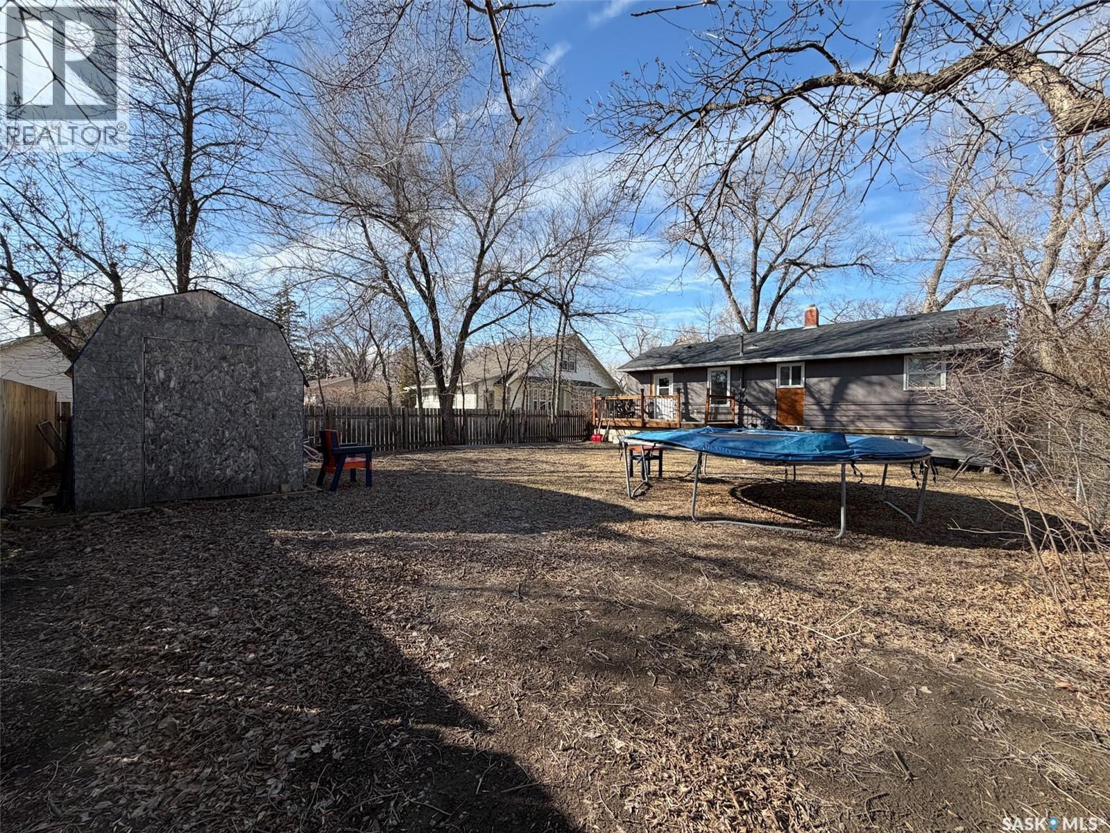 442 Front Street W, Eastend, Saskatchewan  S0N 0T0 - Photo 40 - SK032064