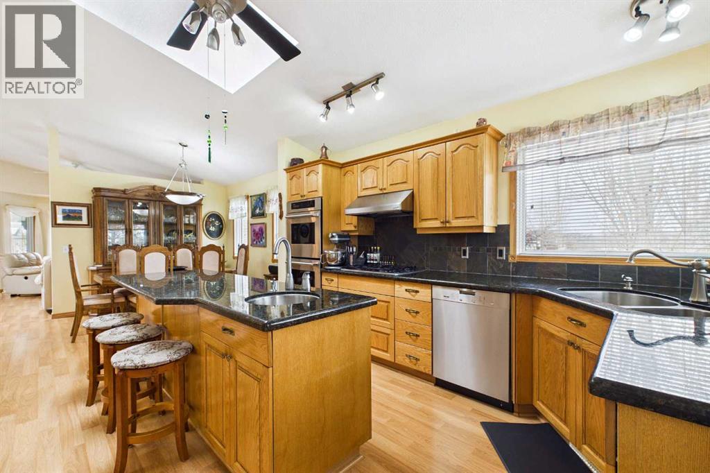 535 Cimarron Point, Okotoks, Alberta  T1S 1S6 - Photo 12 - A2297911