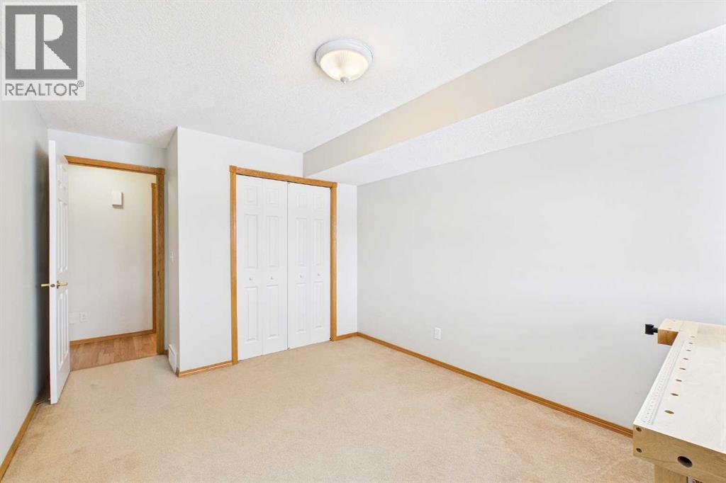 535 Cimarron Point, Okotoks, Alberta  T1S 1S6 - Photo 29 - A2297911