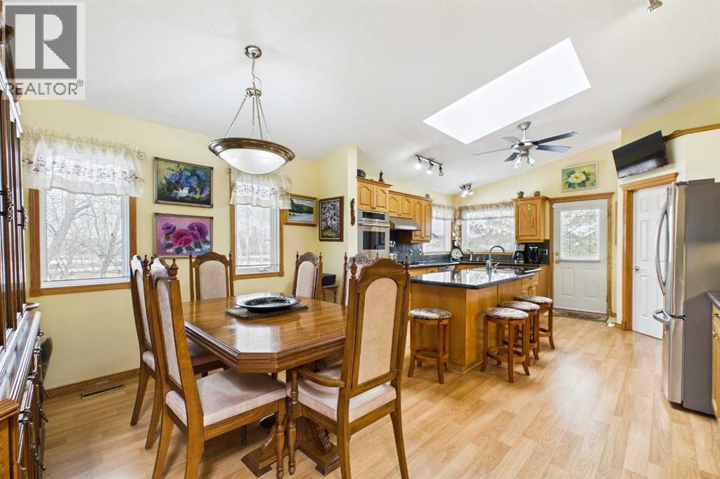 535 Cimarron Point, Okotoks, Alberta  T1S 1S6 - Photo 7 - A2297911