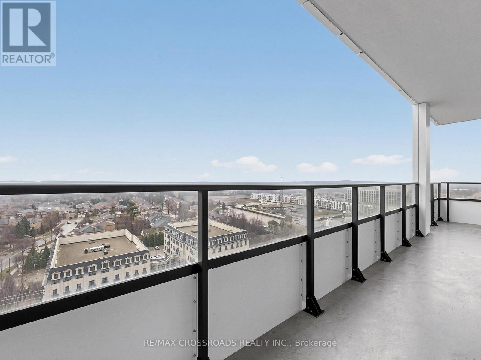 1710 - 38 Water Walk Drive, Markham, Ontario  L3R 6M8 - Photo 4 - N12956054