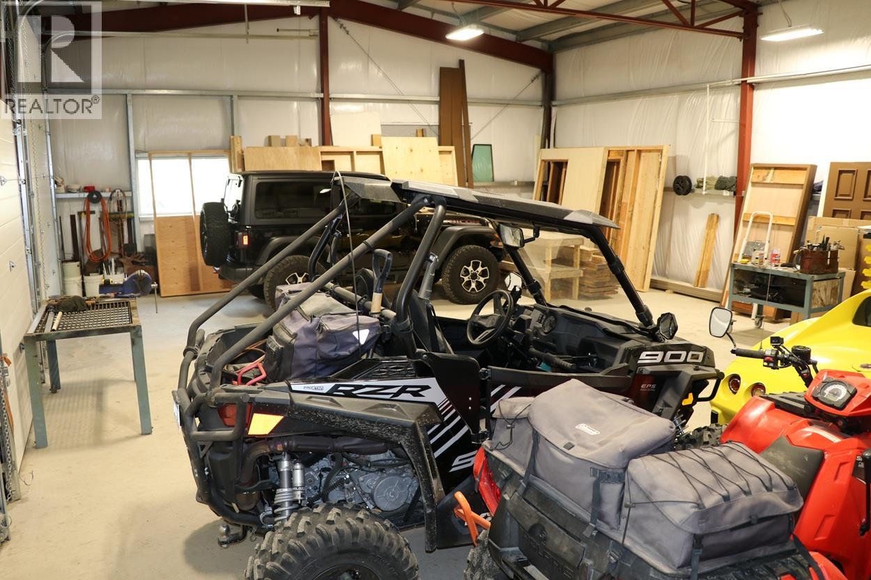 413 Willow Street, Fauquier, British Columbia  V0G 1K0 - Photo 27 - 10381157