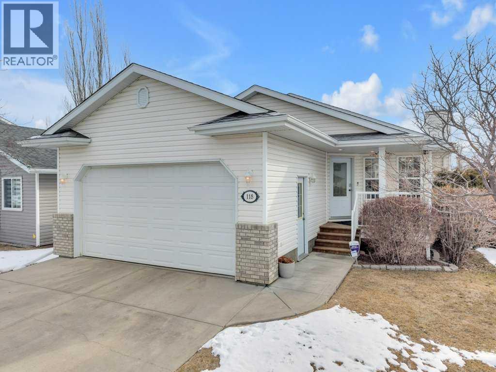 118 Duval Crescent, Red Deer, Alberta  T4R 2Z2 - Photo 2 - A2298426