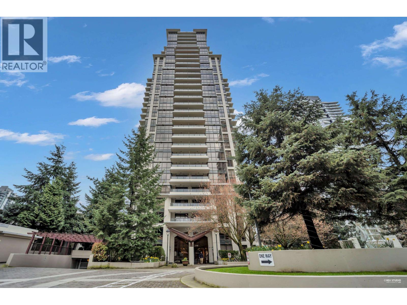 1607 2138 Madison Avenue, Burnaby, British Columbia  V5C 6T6 - Photo 2 - R3105016