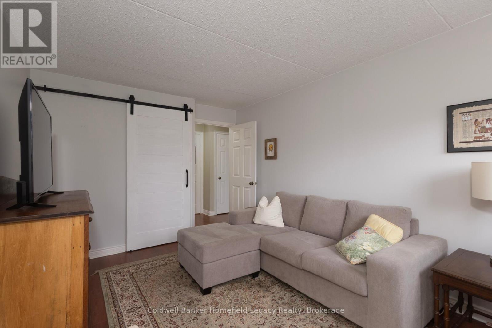 22 St Andrew Street N, St. Marys, Ontario N4X 1C5 - Photo 10 - X12956484