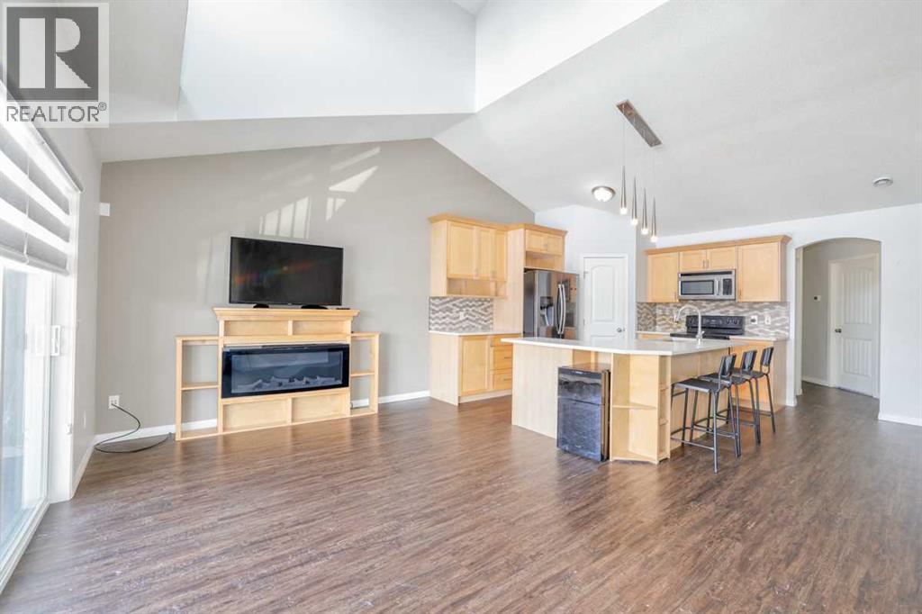 203, 160 Panatella Landing NW, Calgary, Alberta  T3K 0K8 - Photo 11 - A2298929