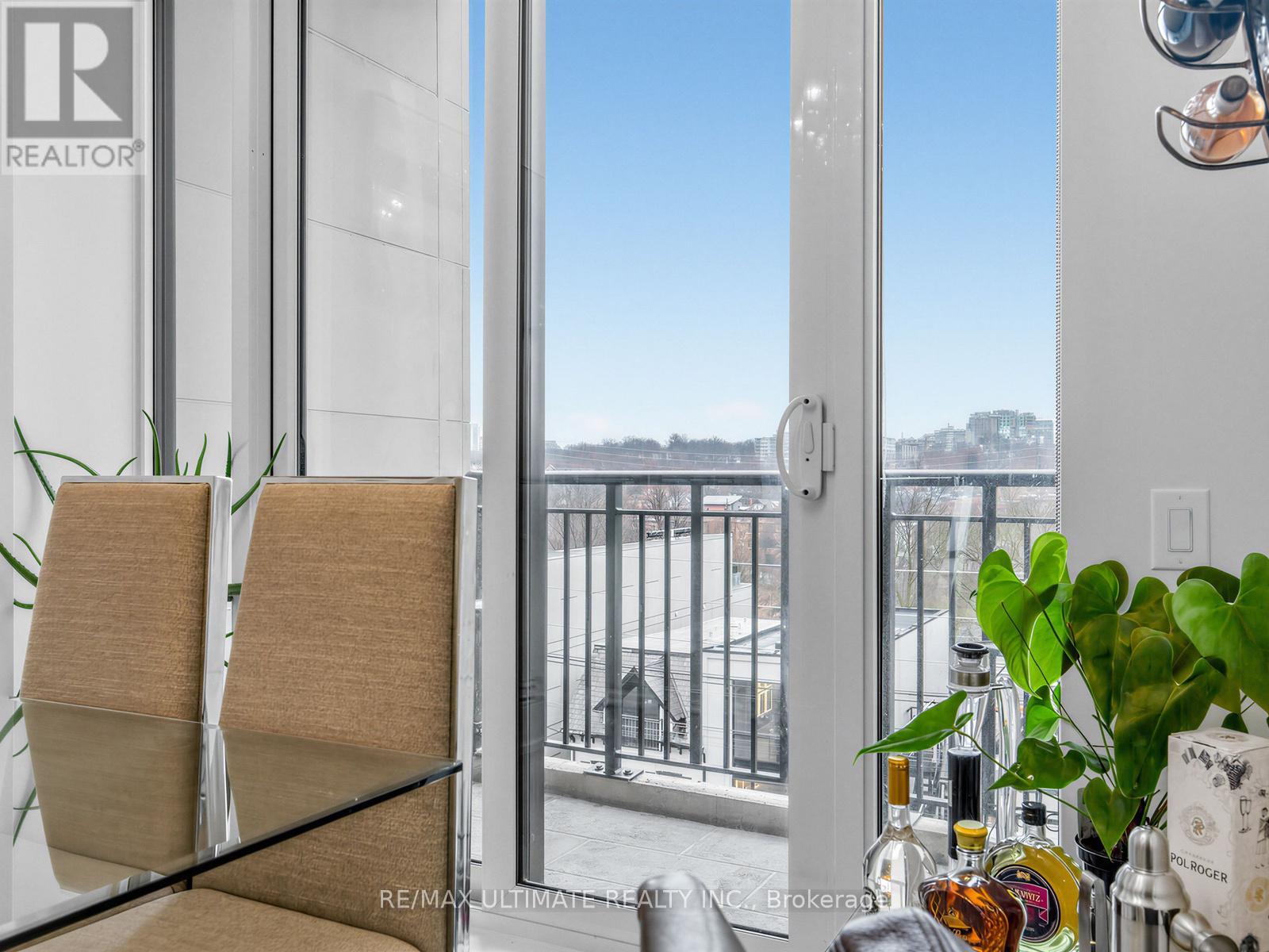 501 - 133 Hazelton Avenue, Toronto, Ontario  M5R 2E4 - Photo 15 - C12956486