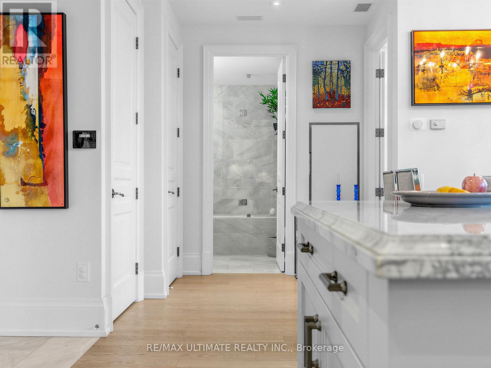 501 - 133 Hazelton Avenue, Toronto, Ontario  M5R 2E4 - Photo 29 - C12956486