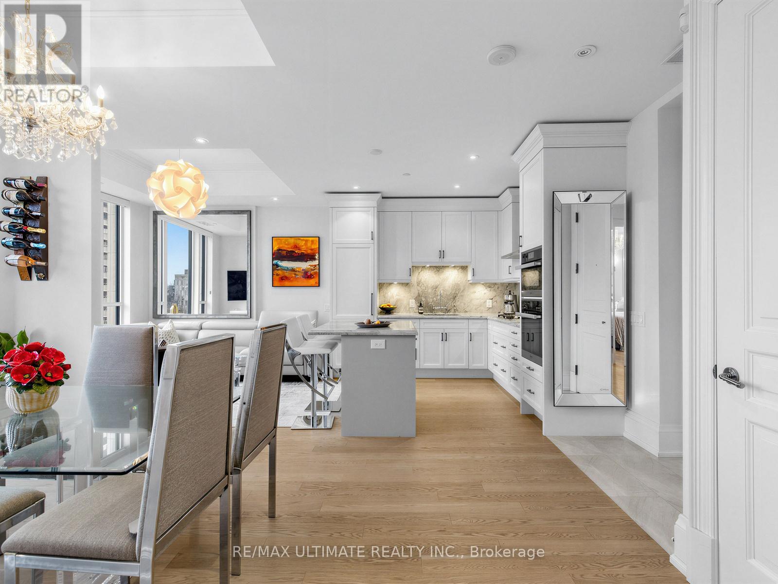 501 - 133 Hazelton Avenue, Toronto, Ontario  M5R 2E4 - Photo 32 - C12956486