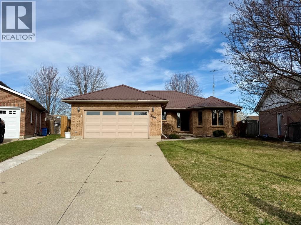 362 Manor Court, St Clair, Ontario  N0N 1G0 - Photo 2 - 26007036