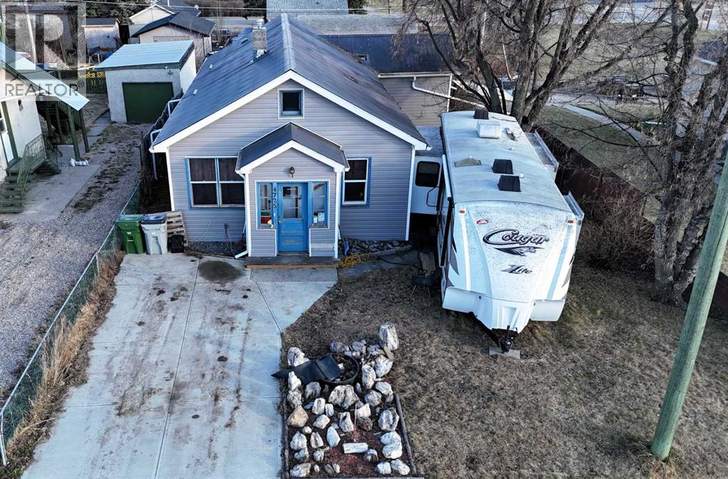 4725 5 Ave, Edson, Alberta  T7E 1C6 - Photo 1 - A2268357