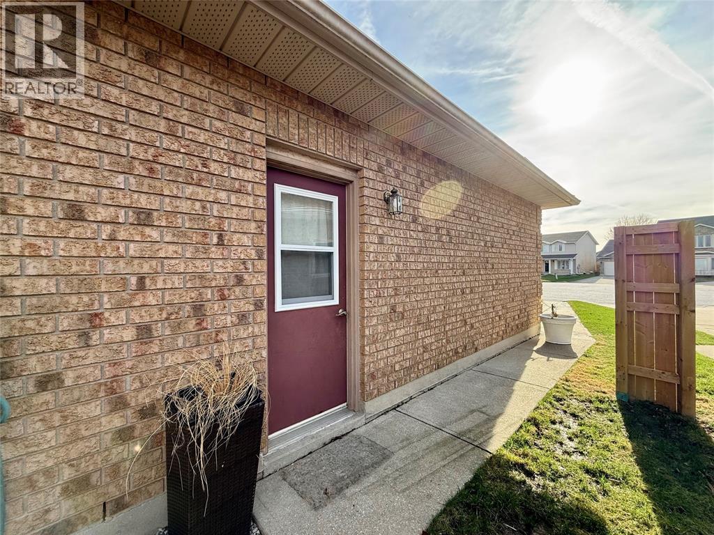 362 Manor Court, St Clair, Ontario  N0N 1G0 - Photo 42 - 26007036