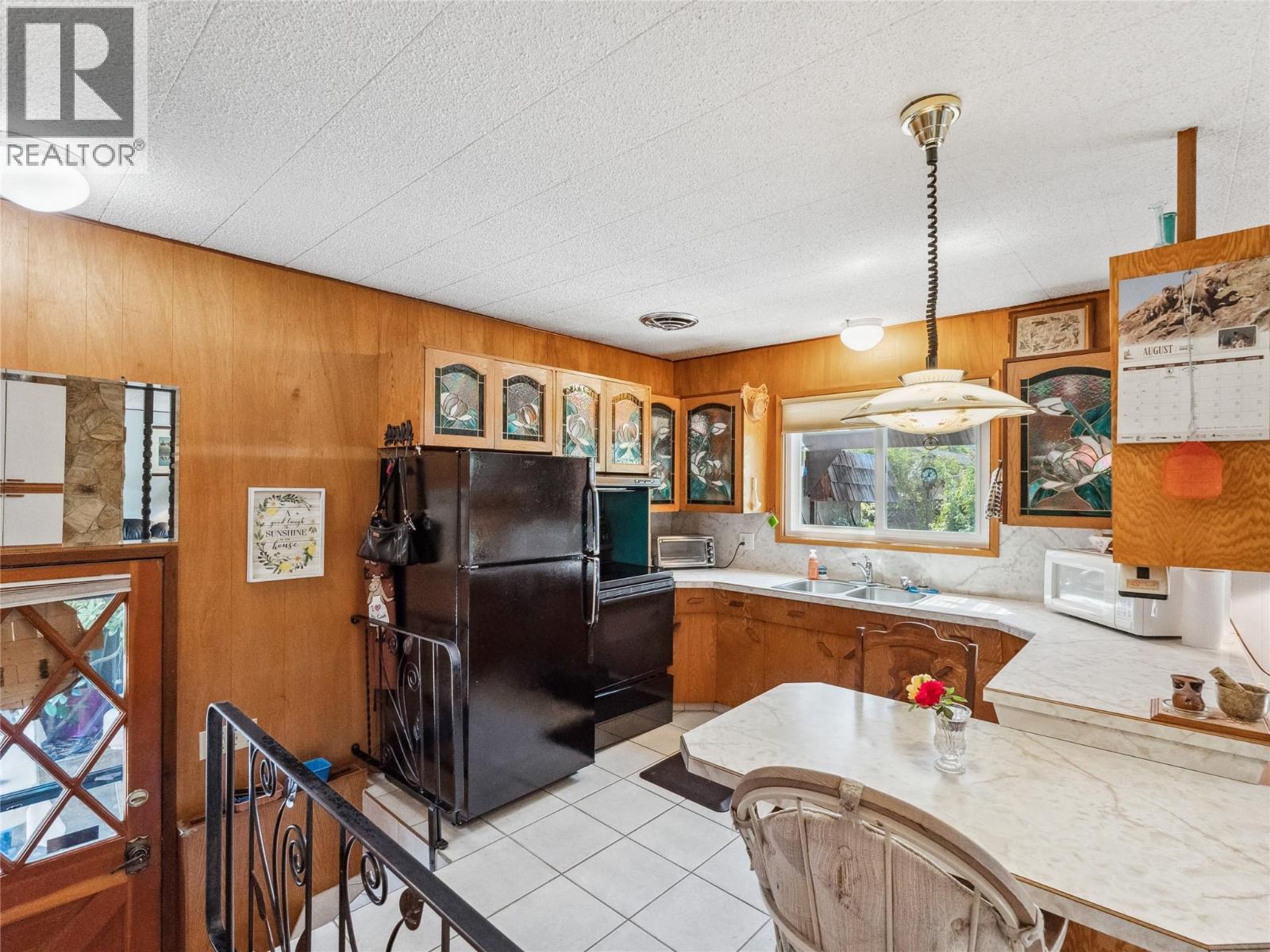 1150 Marianna Crescent, Trail, British Columbia V1R 1E1 - Photo 4 - 10381730