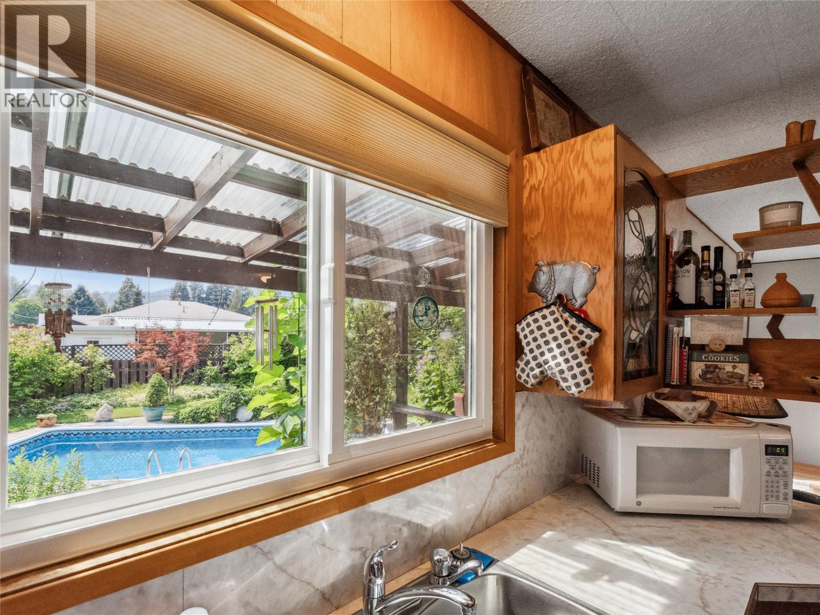 1150 Marianna Crescent, Trail, British Columbia V1R 1E1 - Photo 14 - 10381730