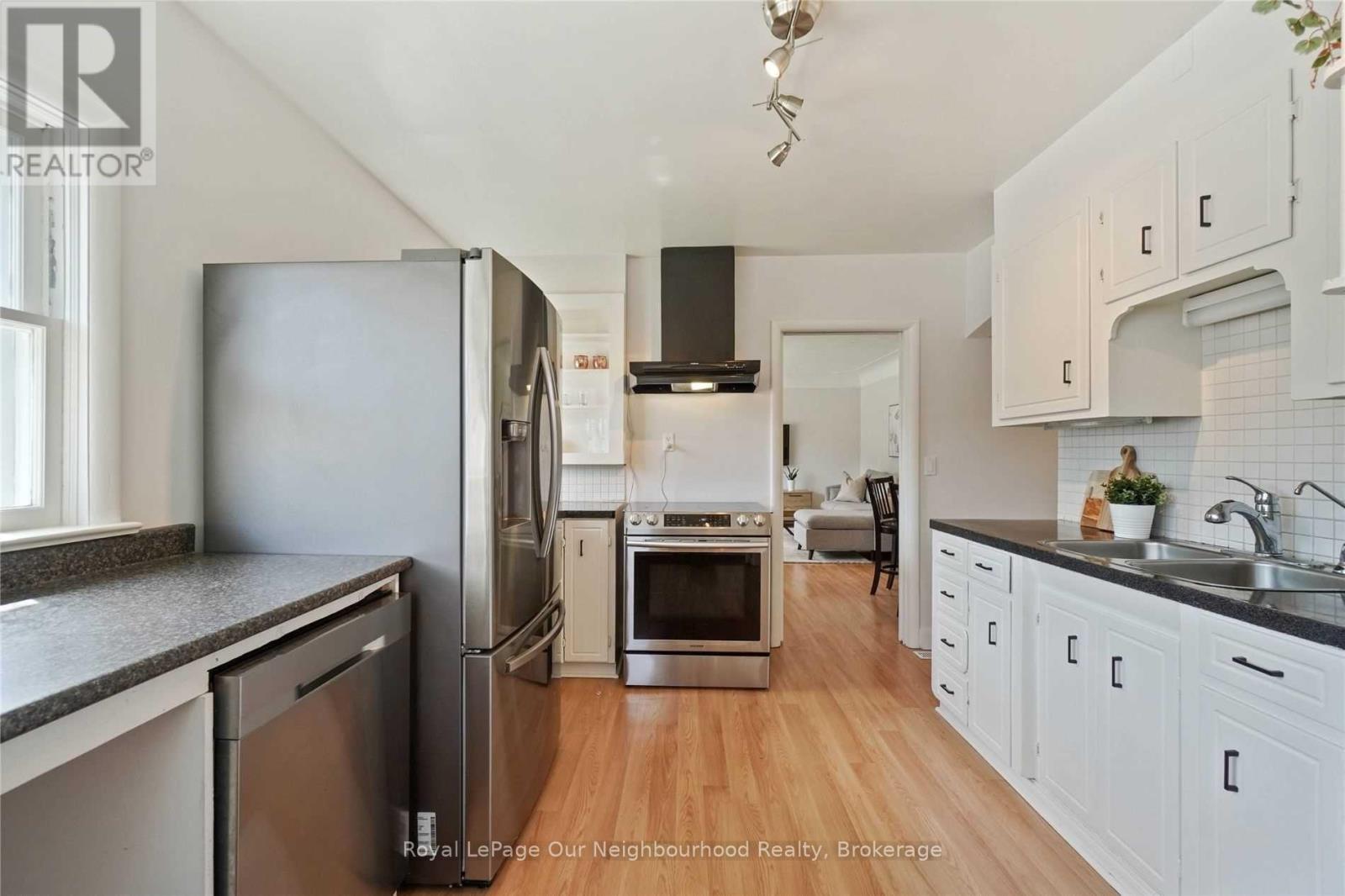 45 Main Street N, Milton, Ontario  L0P 1B0 - Photo 11 - W12956498