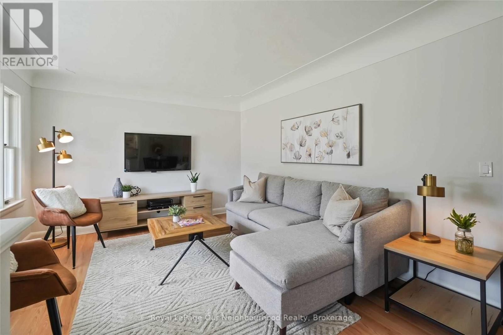 45 Main Street N, Milton, Ontario  L0P 1B0 - Photo 5 - W12956498