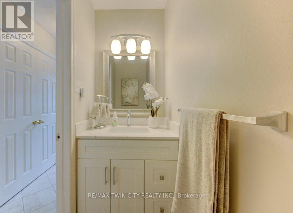 15 Deerwood Crescent, Kitchener, Ontario  N2N 1R4 - Photo 19 - X12956504