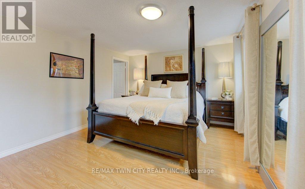 15 Deerwood Crescent, Kitchener, Ontario  N2N 1R4 - Photo 23 - X12956504