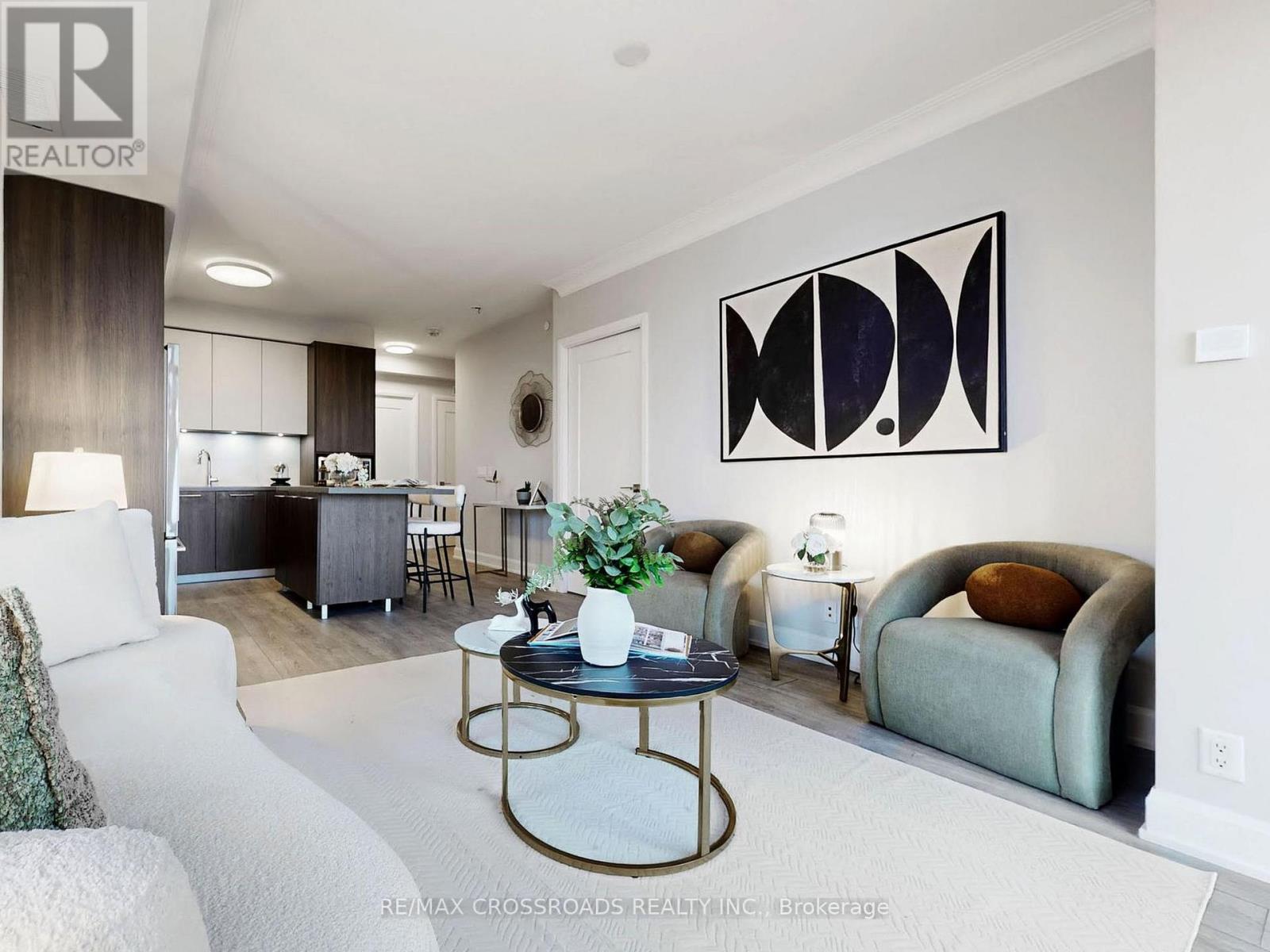 1710 - 38 Water Walk Drive, Markham, Ontario  L3R 6M8 - Photo 10 - N12956054