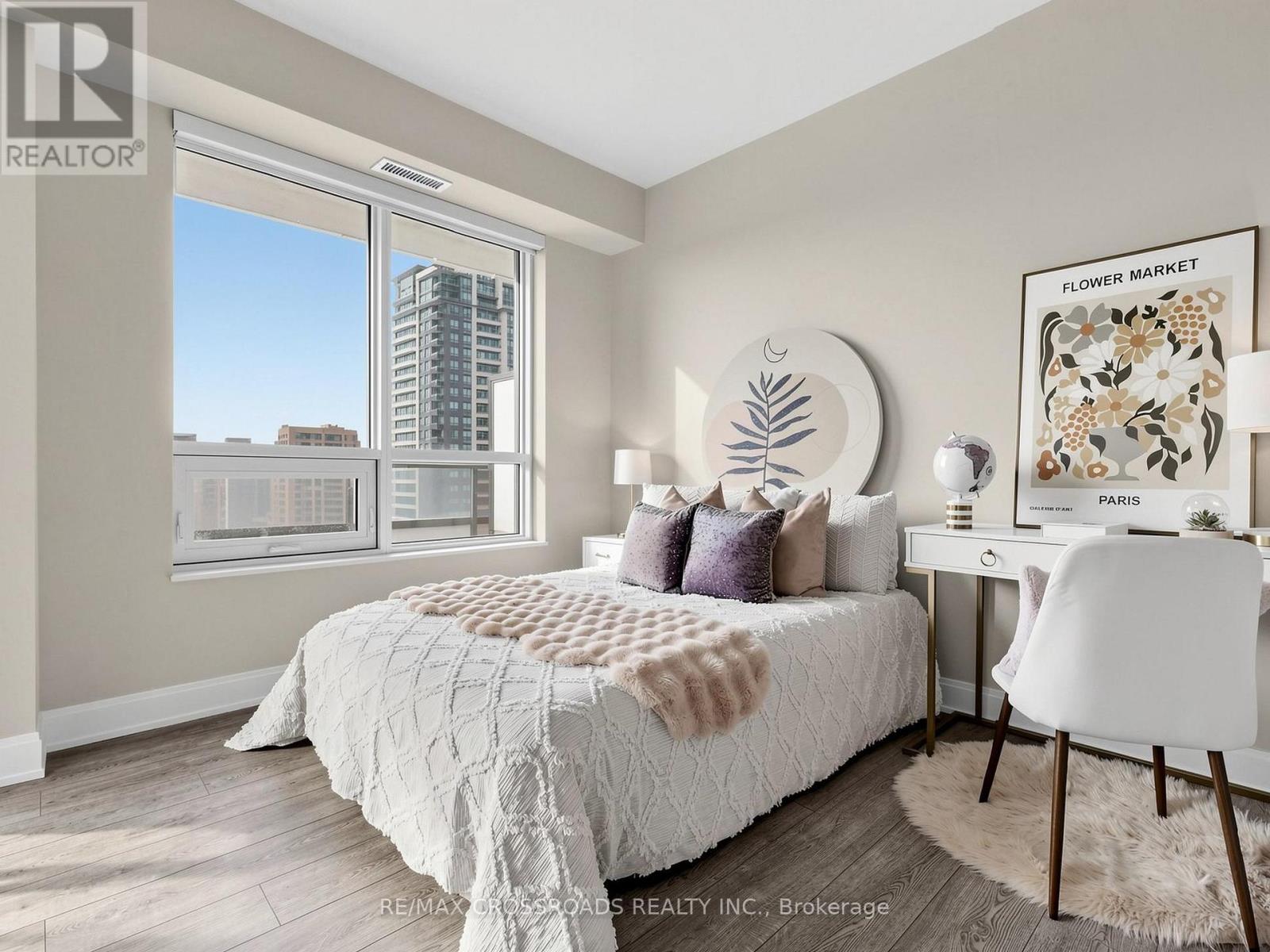 1710 - 38 Water Walk Drive, Markham, Ontario  L3R 6M8 - Photo 21 - N12956054