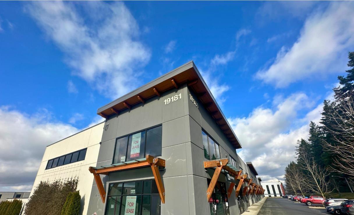 110 19181 34a Avenue, Surrey, British Columbia  V3Z 0Z7 - Photo 1 - C8077482